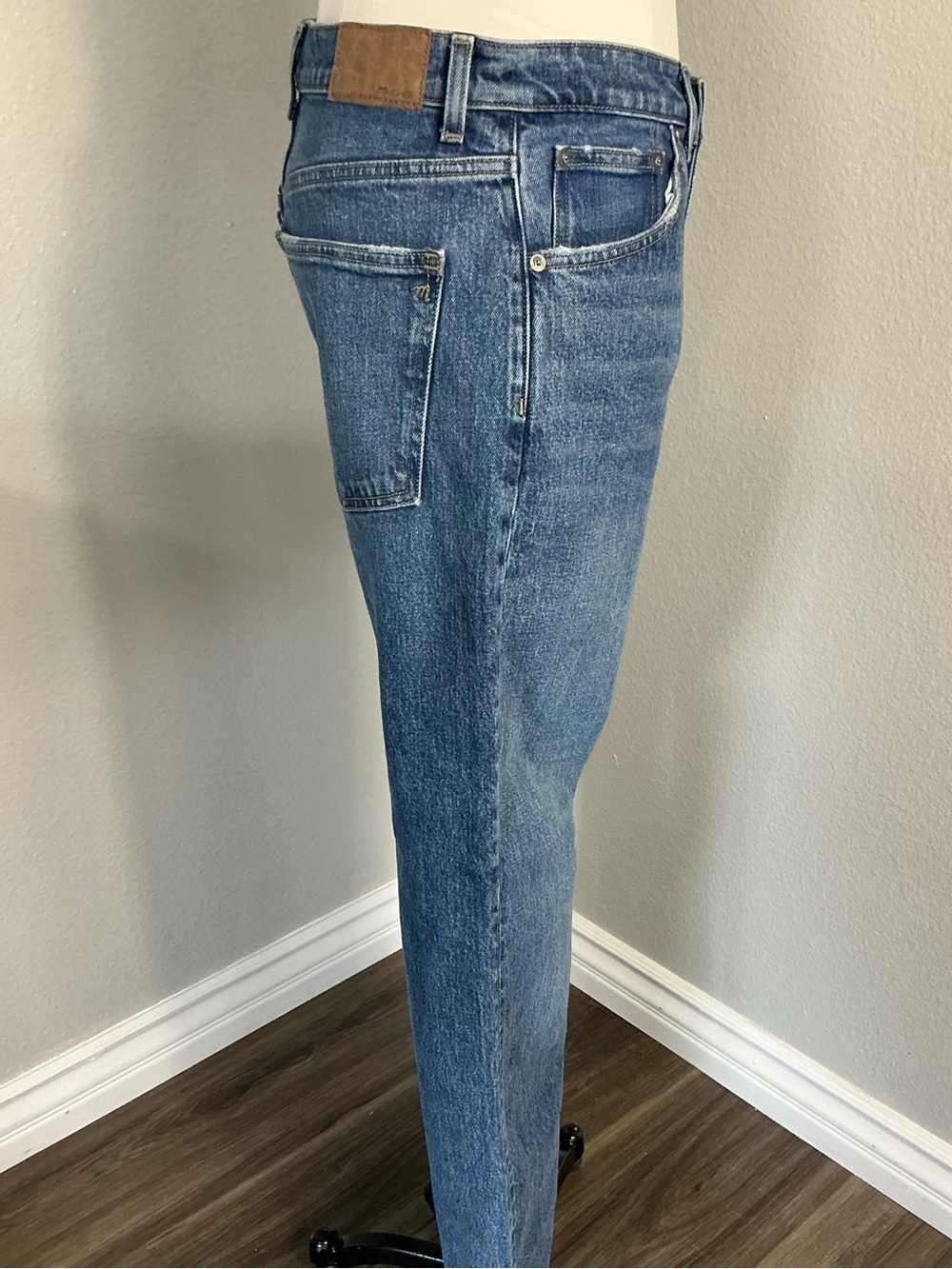 Madewell Relaxed Bootcut Jeans Size 28 Medium Wash High Rise Denim - Picture 3 of 8